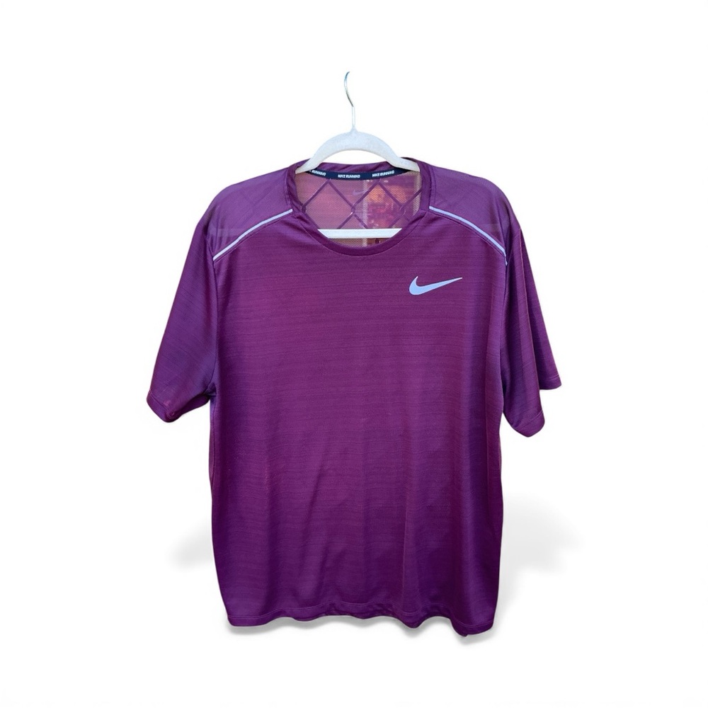 Nike maroon Athletic Shirt